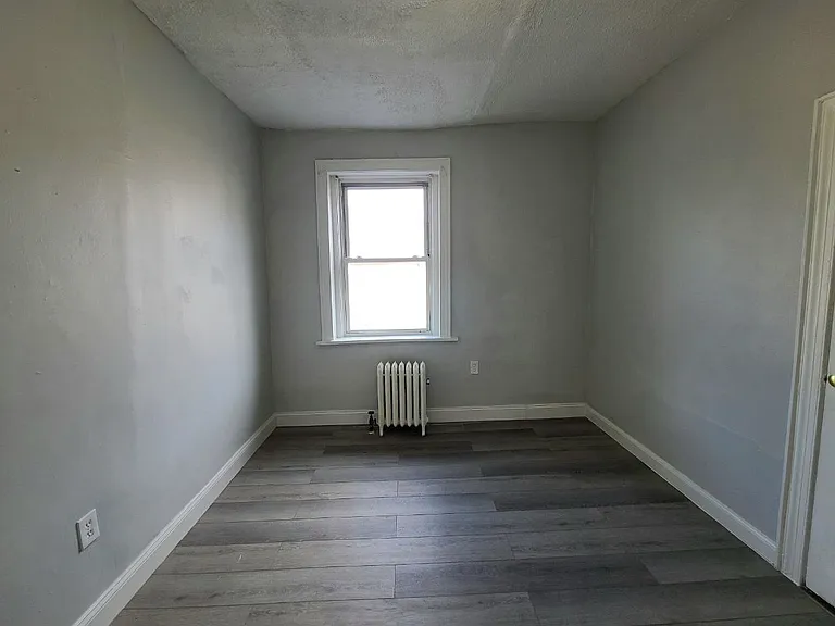684 Summer Ave #501 — Photo 3