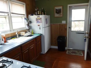 4 Pine Dr, Belvidere, NJ 07823