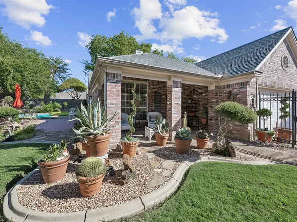 2428 Aberdeen Dr, Bedford, TX 76021