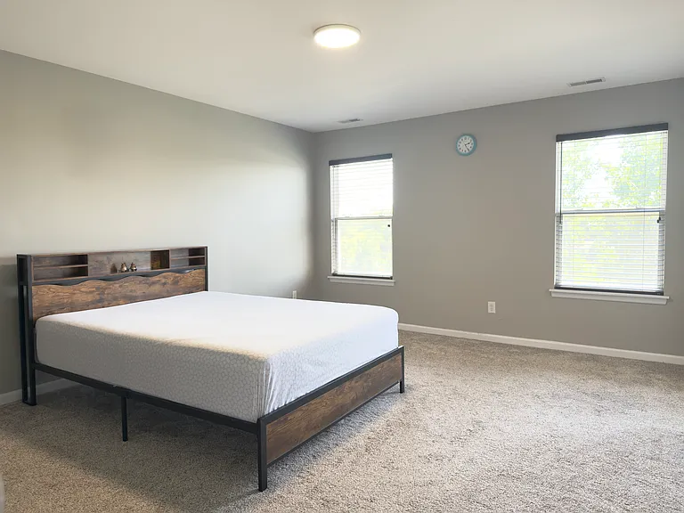 5585 Wavecrest Cir — Photo 24