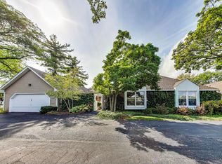 1 Foxcroft On Auburn, Rolling Meadows, IL 60008