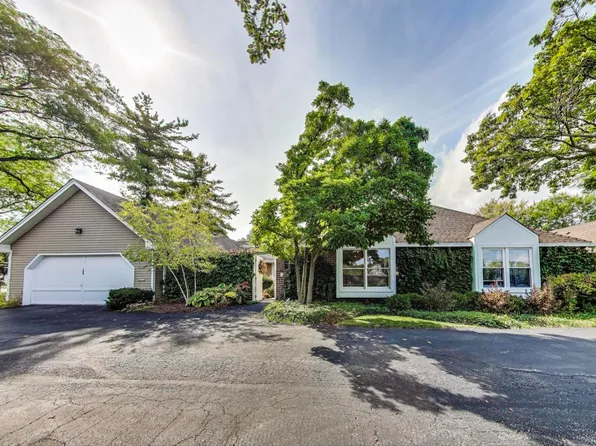 1 Foxcroft On Auburn, Rolling Meadows, IL 60008