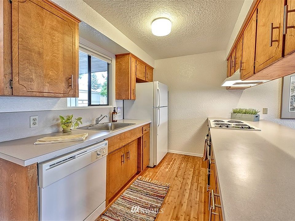 12492 Gwen Dr Burlington WA Zillow