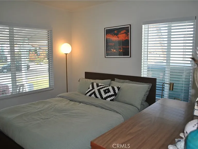 3200 Dorchester Ave — Photo 10