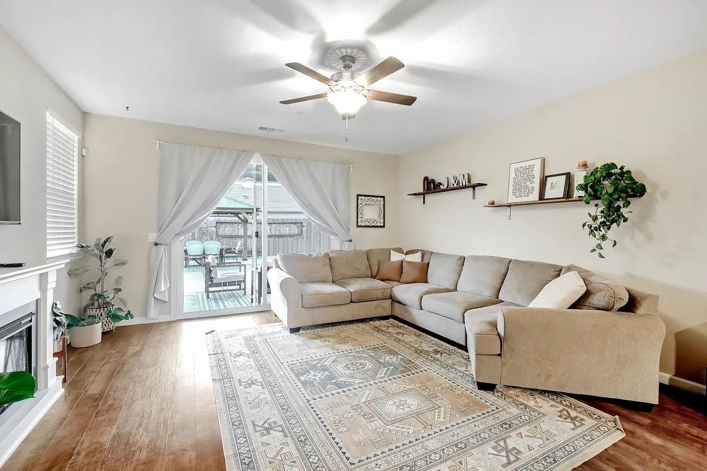 6533 Central Ave photo 1