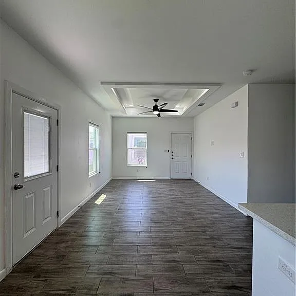 5601 Ozark Ave #4 — Photo 3