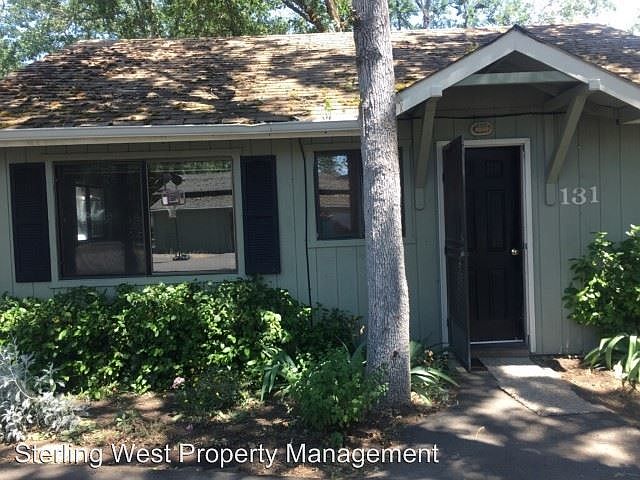 1st image of 131 Holly St