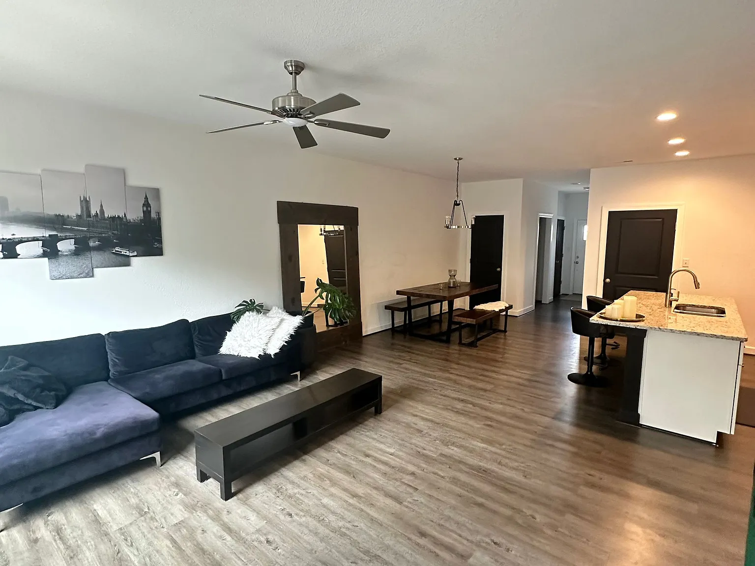 3 bed, 2.5 bath, 1755 sqft, $2,900 — Photo 3