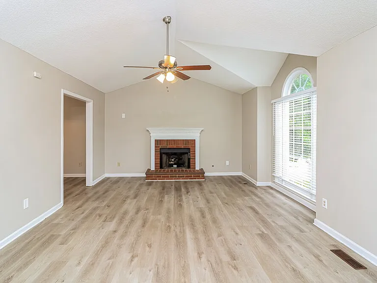 5039 Mickleton Way — Photo 6