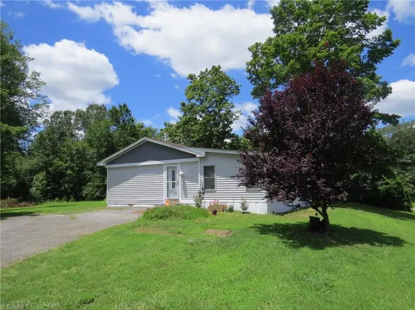 249 Motsinger Rd, Thomasville, NC 27360