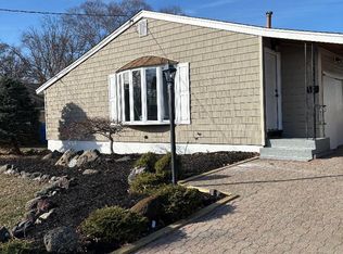 42 Boulevard E, Keyport, NJ