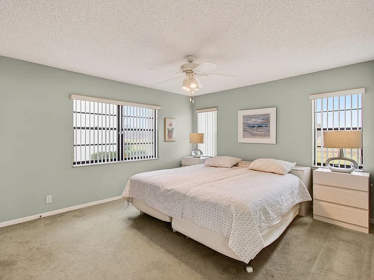 5851 Parkwalk Dr — Photo 46
