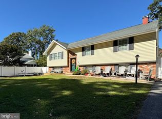 982 Highpoint Dr, Annapolis, MD 21409