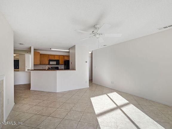 4th image of 100 IRONWOOD Drive #126
