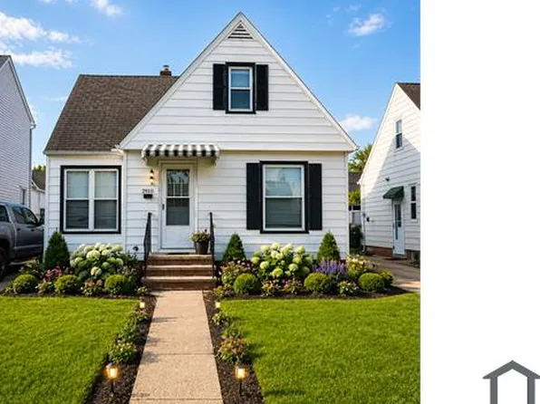 3019 Heresford Dr, Parma, OH 44134
