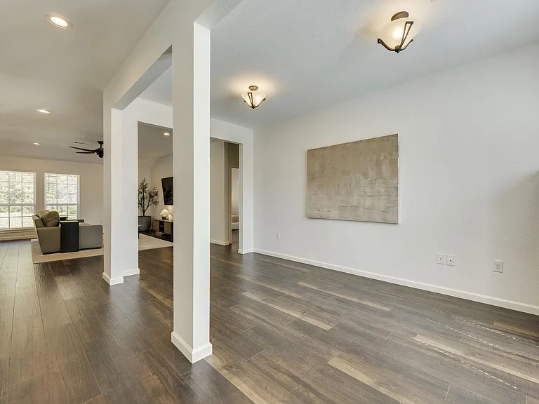 210 S Meadowlark St — Photo 6