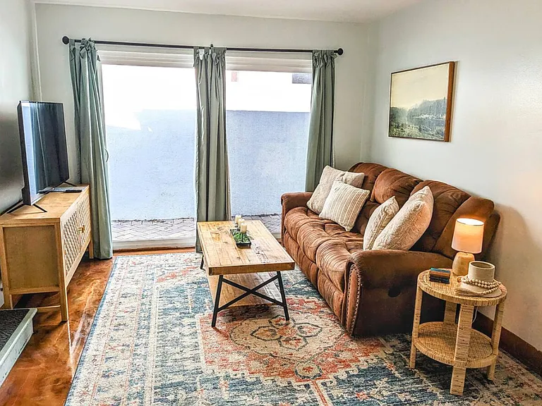 307 Holly St #2 — Photo 5