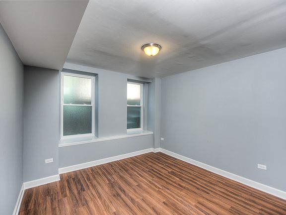 4th image of 1874 N Hoyne Ave APT 1F