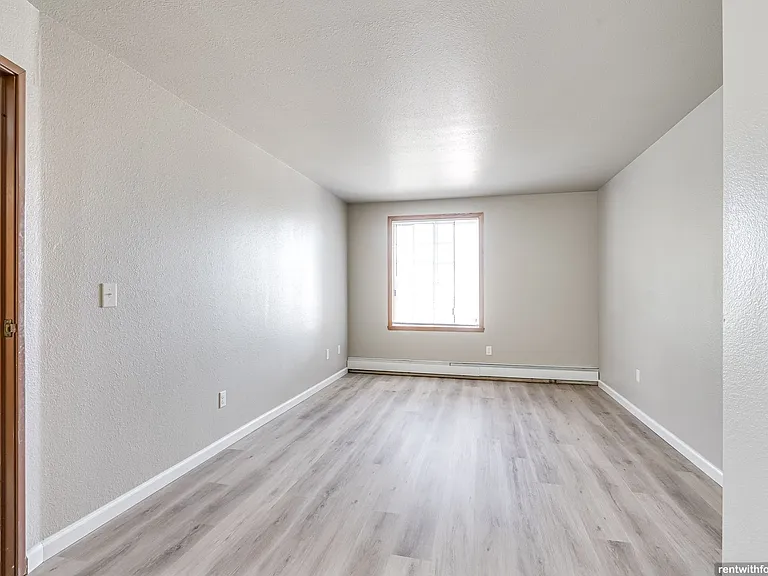 432 N Peters Ave — Photo 32