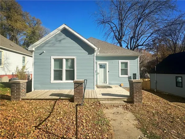 2505 S 18th St, Saint Joseph, MO 64503
