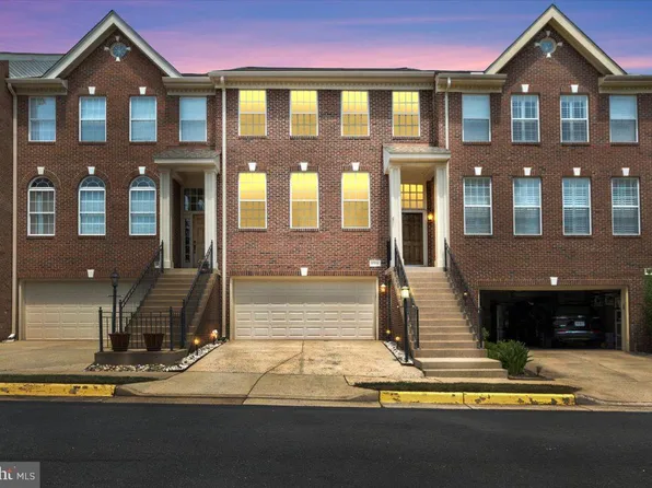 47698 Loweland Ter, Sterling, VA 20165