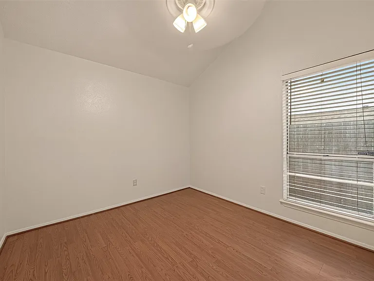 2714 S Brompton Dr — Photo 25