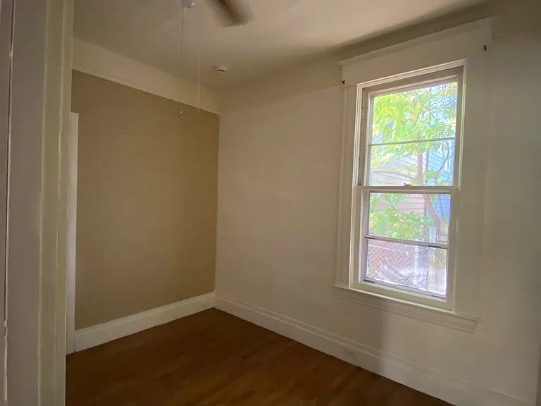 1025 N Church St — Photo 18