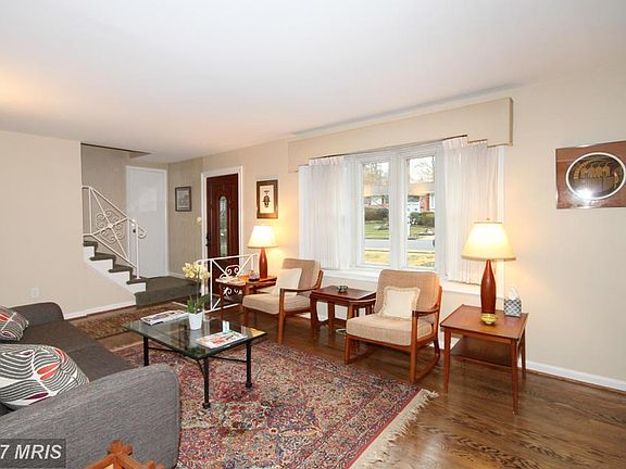 3rd image of 5110 Pommeroy Dr