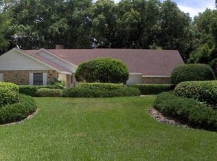 35616 Cypress Ct, Leesburg, FL 34788