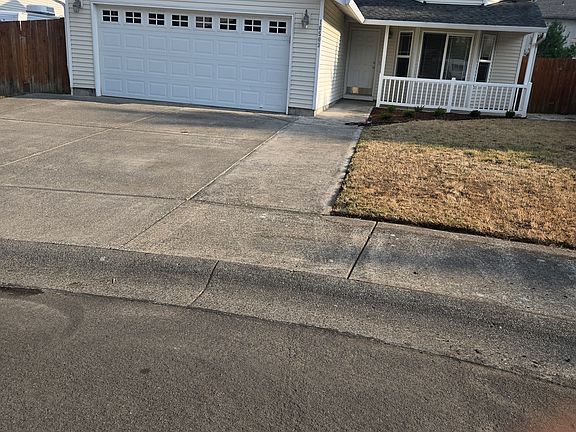 2nd image of 16503 NE 26th St