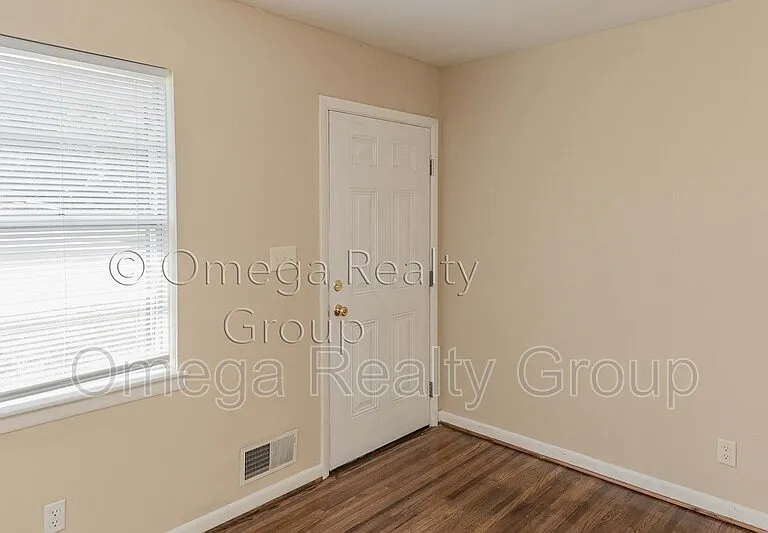 7716 Michael Cir — Photo 5