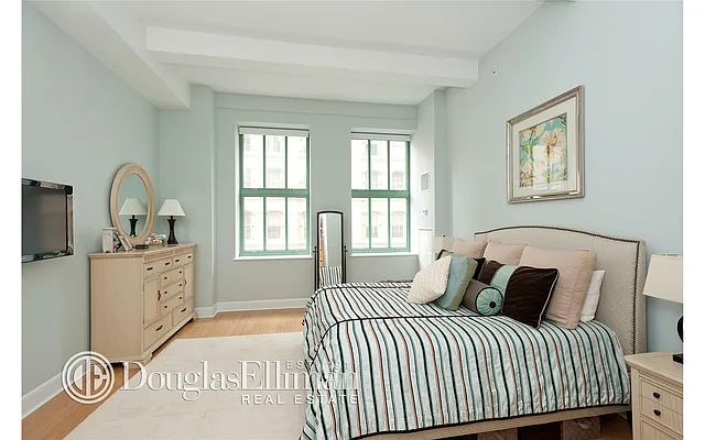 Sold by Douglas Elliman | media 19