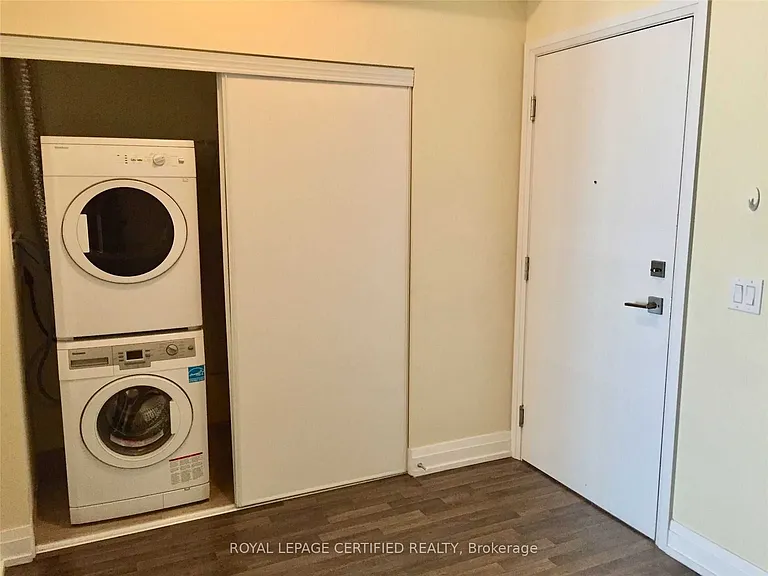 565 Wilson Ave #606W — Photo 3