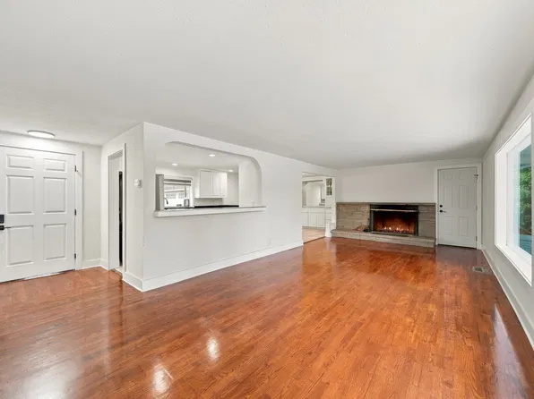22701 74th Pl W, Edmonds, WA
