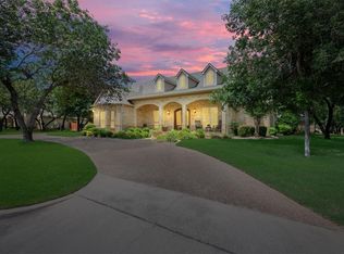 8461 Spicewood Springs Rd, China Spring, TX 76633