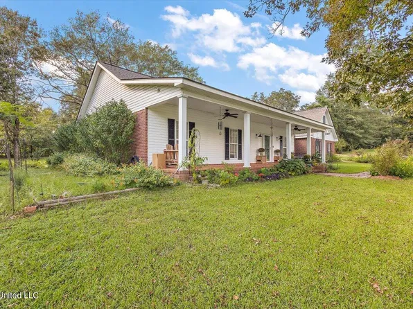 104 McWilliams Dr, Terry, MS 39170