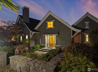 1907 E Bay Dr NE, Olympia, WA