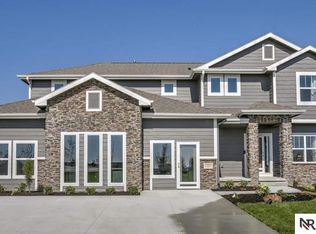 7304 N 168th Ave, Bennington, NE 68007