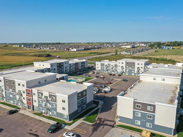 Whisper Ridge Commons — Photo 32