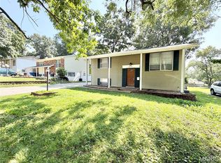 5210 Ville Cecelia Ln, Hazelwood, MO 63042