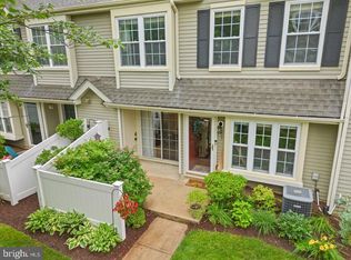807 Trescott Pl, Mount Laurel, NJ 08054
