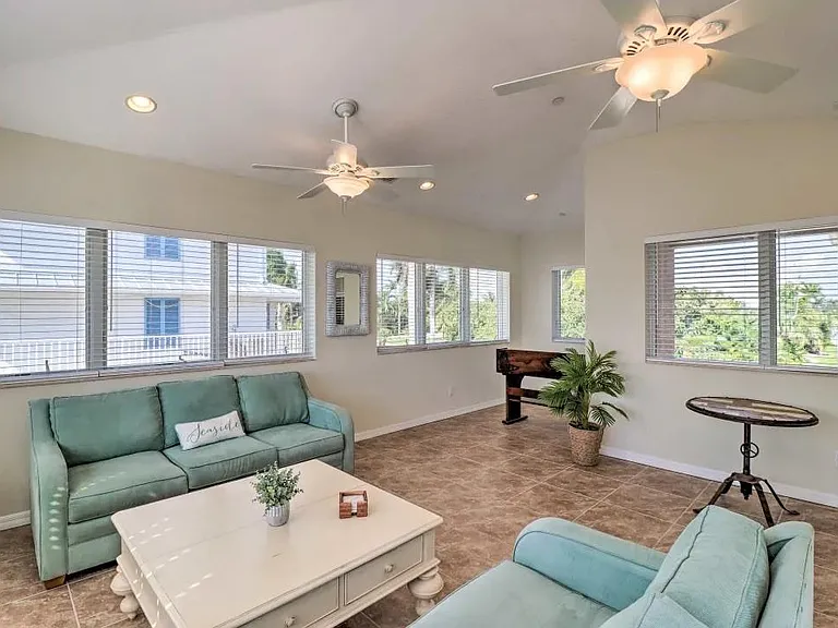 1310 Sugarloaf Blvd — Photo 16