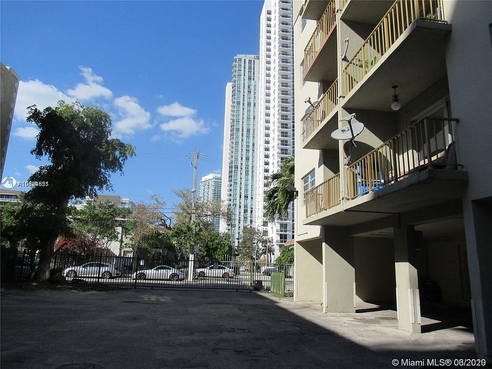 1st image of 500 NE 26th St APT 3C