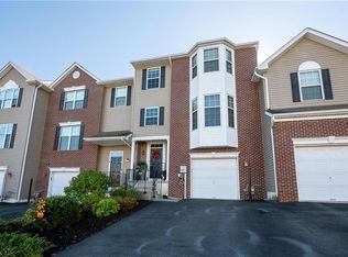 5200 Spring Ridge Dr, Macungie, PA 18062