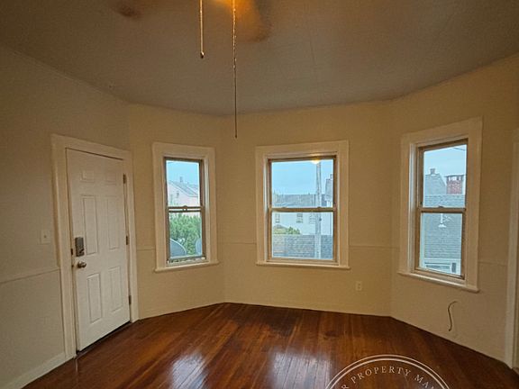 3rd image of 119-121 Tremont St #558c1a93d