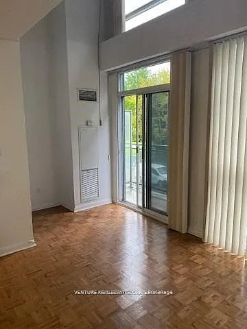 1029 King St W #209 — Photo 17