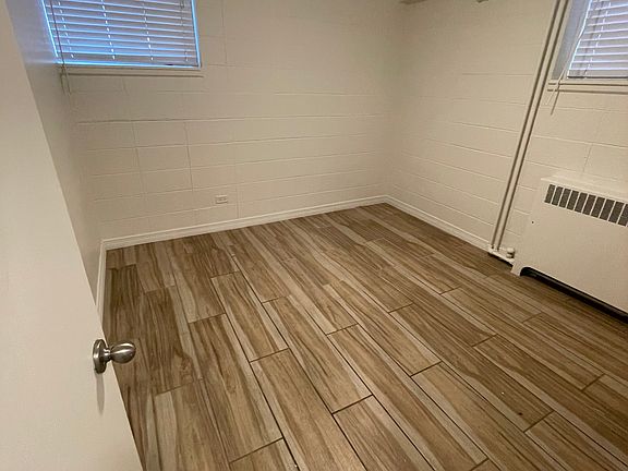3rd image of 130 E 2nd Ave #1