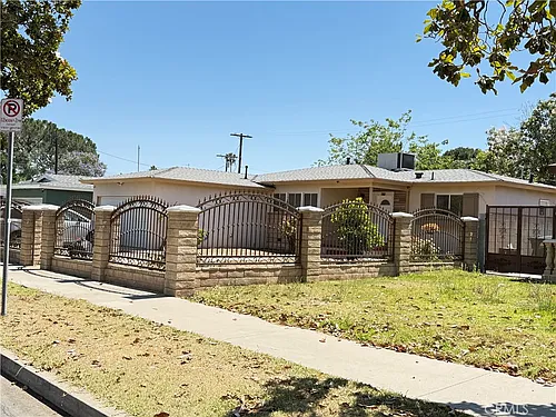 9279 Dorrington Ave Photo 1