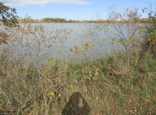 740 Lake St W, Avoca, MN 56114