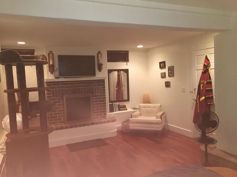 657 Jackson St — Photo 13